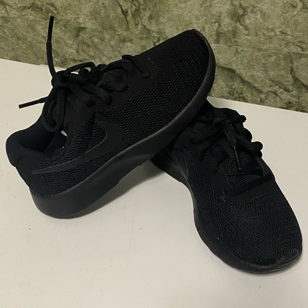 Nike kids shoes